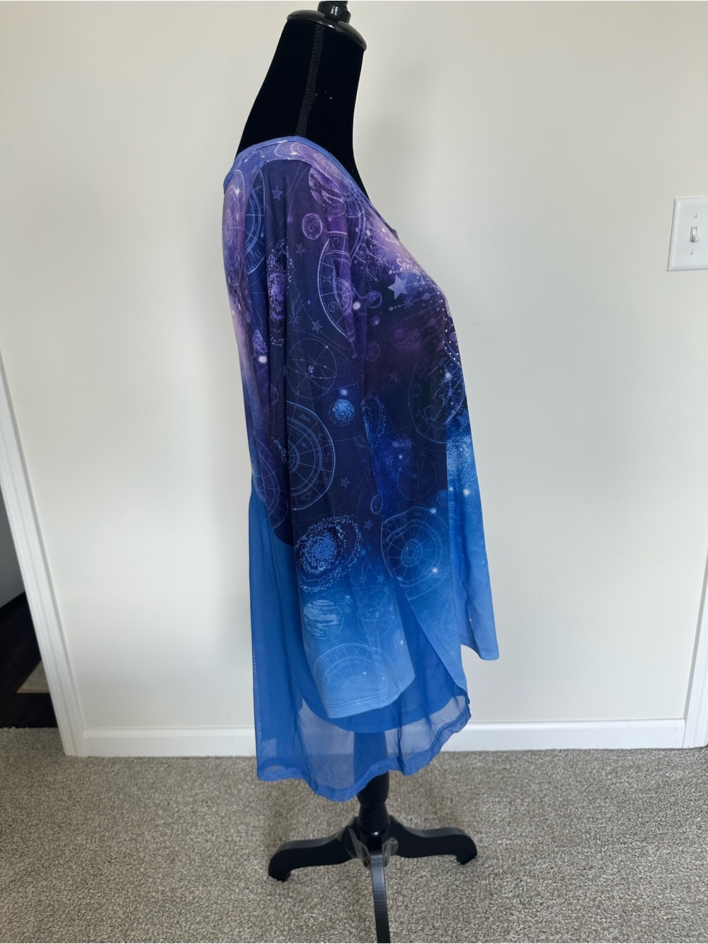 Women’s One World Gemini Zodiac 3/4 Sleeve Shirt - Picture 4 of 6